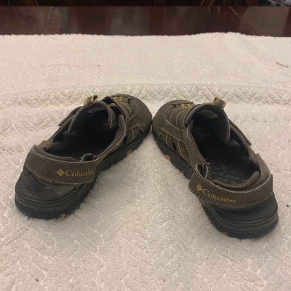 Columbia Sanadals (Kids size 12) - Picture 2 of 3